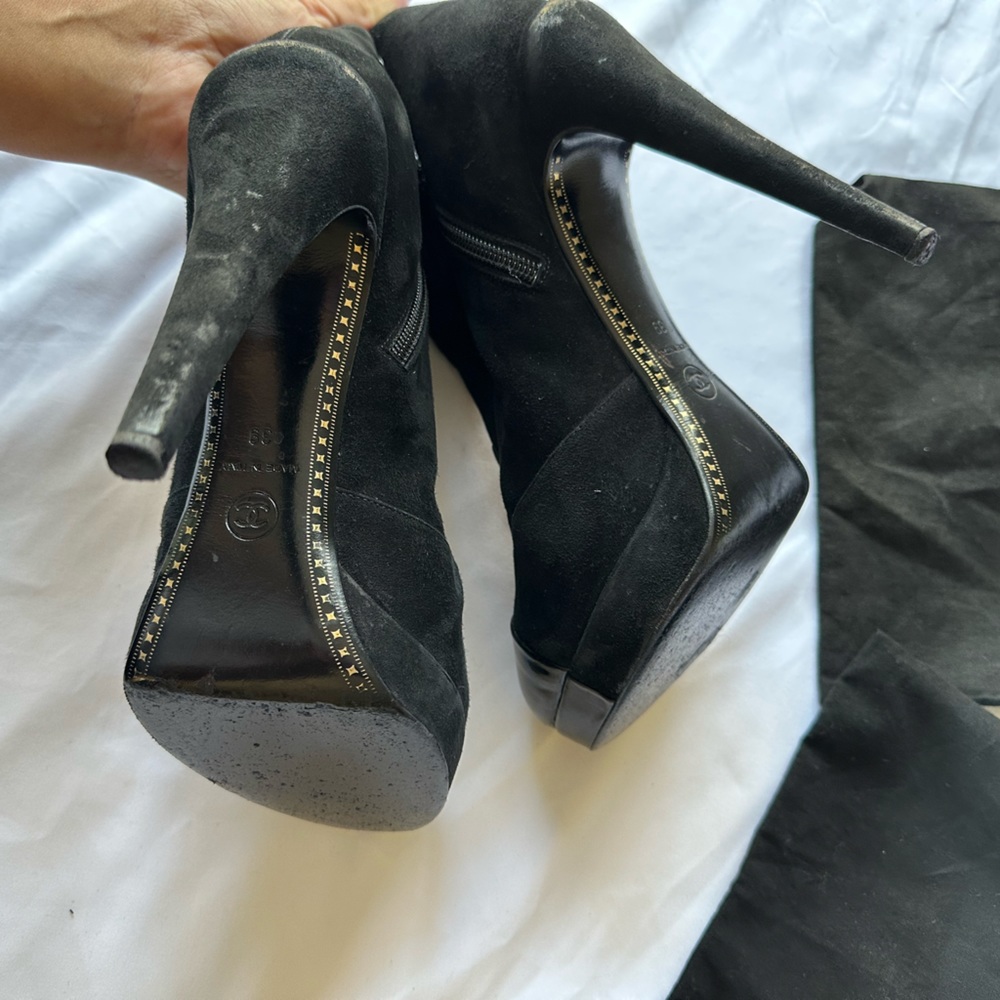 Chanel interlock round toe black suede leather ankle platform booties 39 - Picture 7 of 16